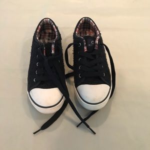 Navy Blue Guess Sneakers (Rarely Worn-Like New)